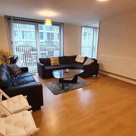 Dazzon Apartments - Hub - Central Mk Milton Keynes Phòng bức ảnh